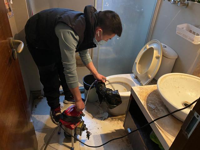 阆中马桶疏通-疏通下水道