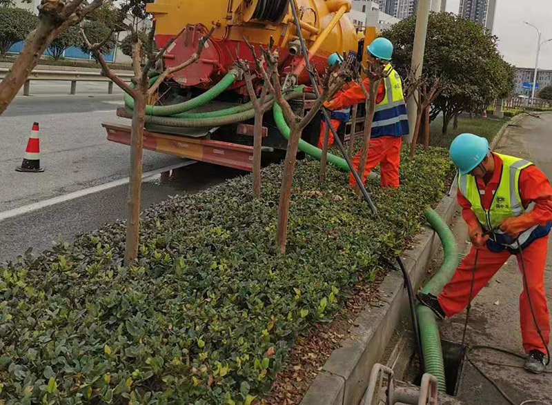 阆中市政管道清淤